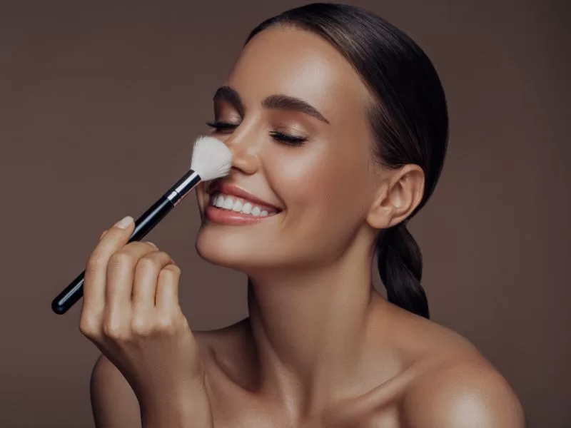 10 Dicas de Maquiagem para Realçar sua Beleza Natural